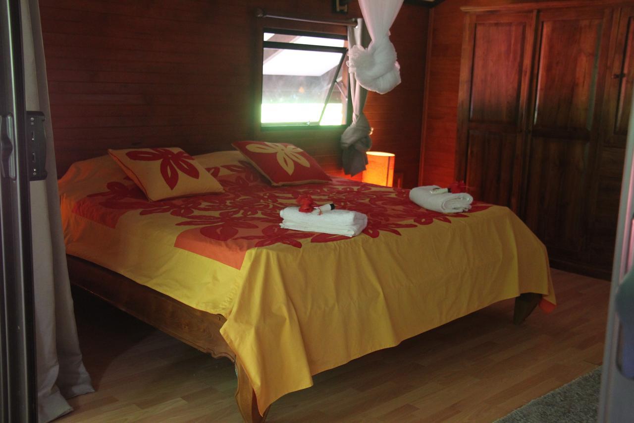 Haere Mai I Te Fare Hotel Teavaro Exterior photo