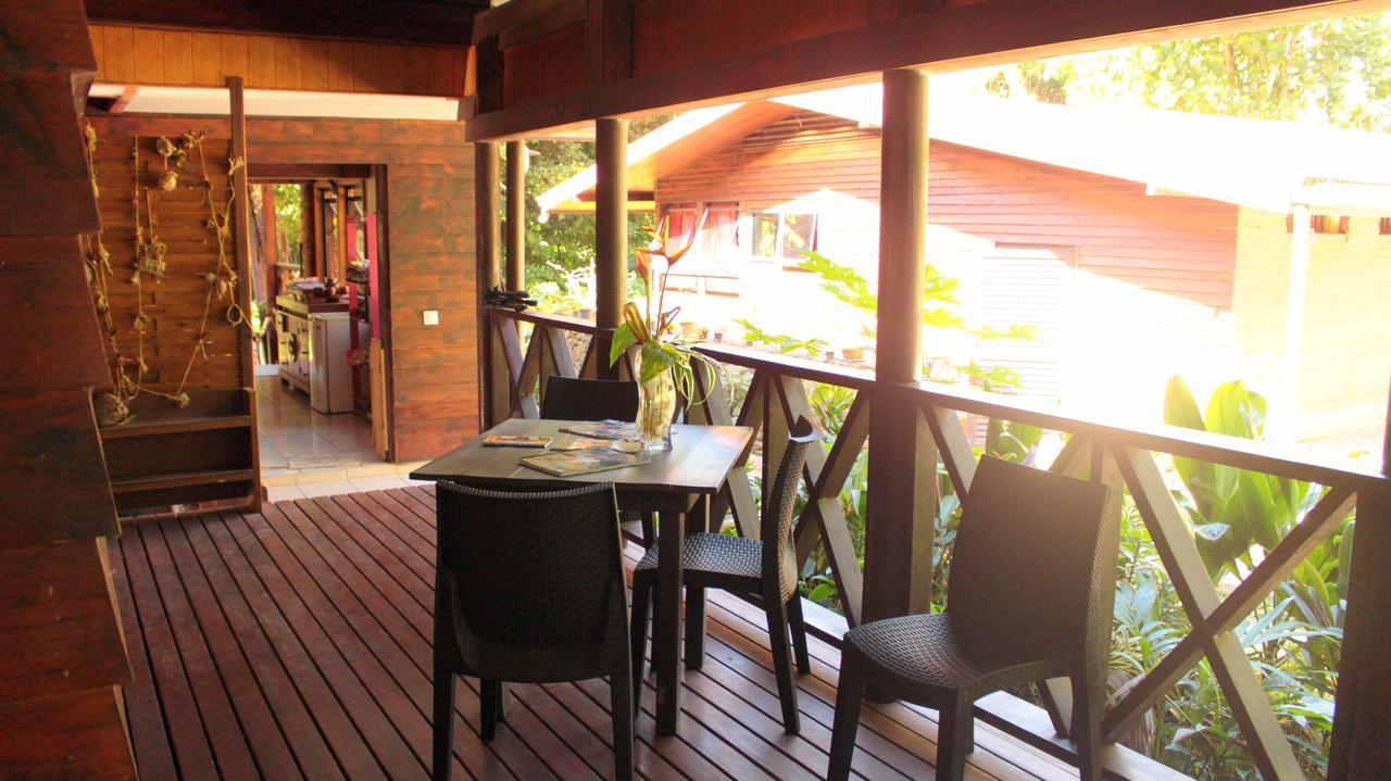 Haere Mai I Te Fare Hotel Teavaro Exterior photo